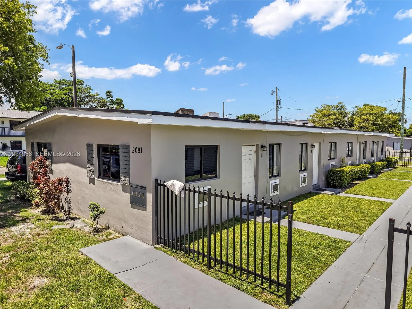 2090 NW 31st St, Miami, FL 33142 photo 4