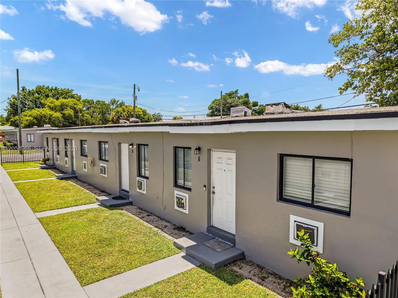 2090 NW 31st St, Miami, FL 33142 photo 5