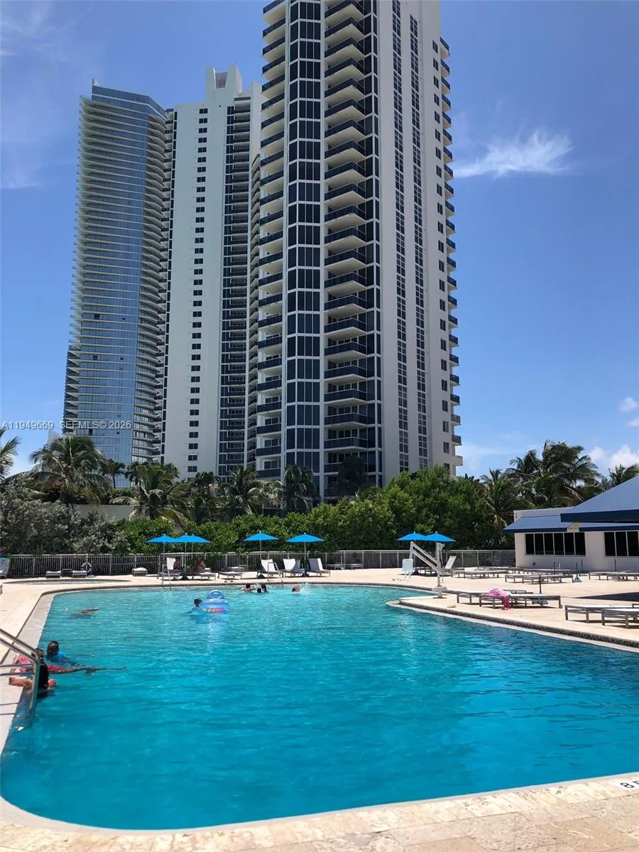 19201 Collins Ave # 823, Sunny Isles Beach, FL 33160 photo 7