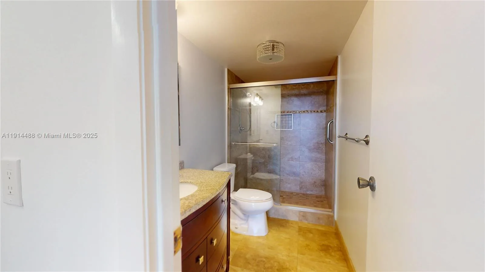 600 THREE ISLANDS BLVD # 402, Hallandale Beach, FL 33009 photo 11
