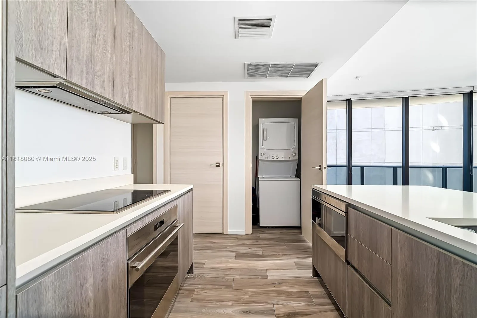 801 S Miami Ave # 3704, Miami, FL 33130 photo 11