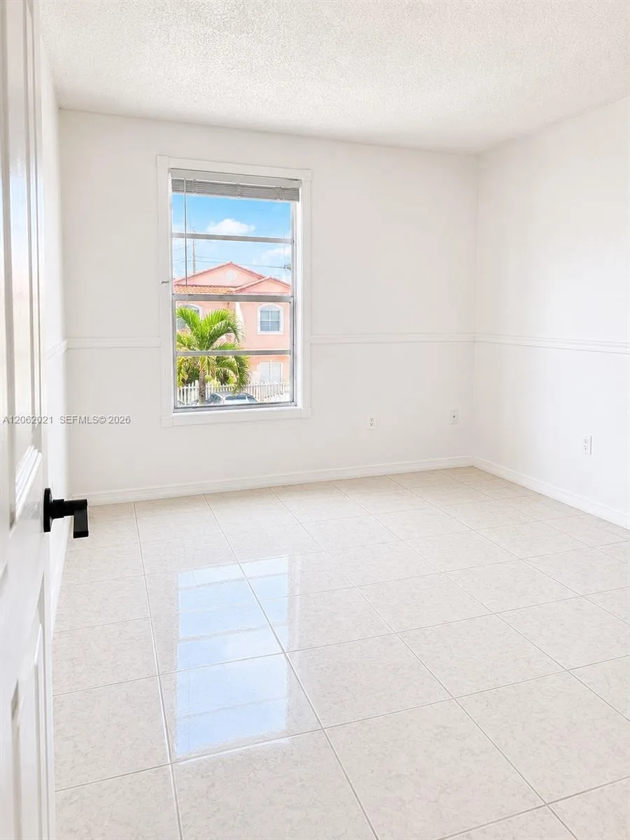 6095 W 18th Ave # S216, Hialeah, FL 33012 photo 12