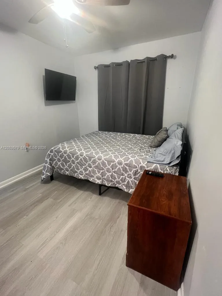 8615 NW 8th St # 414, Miami, FL 33126 photo 8