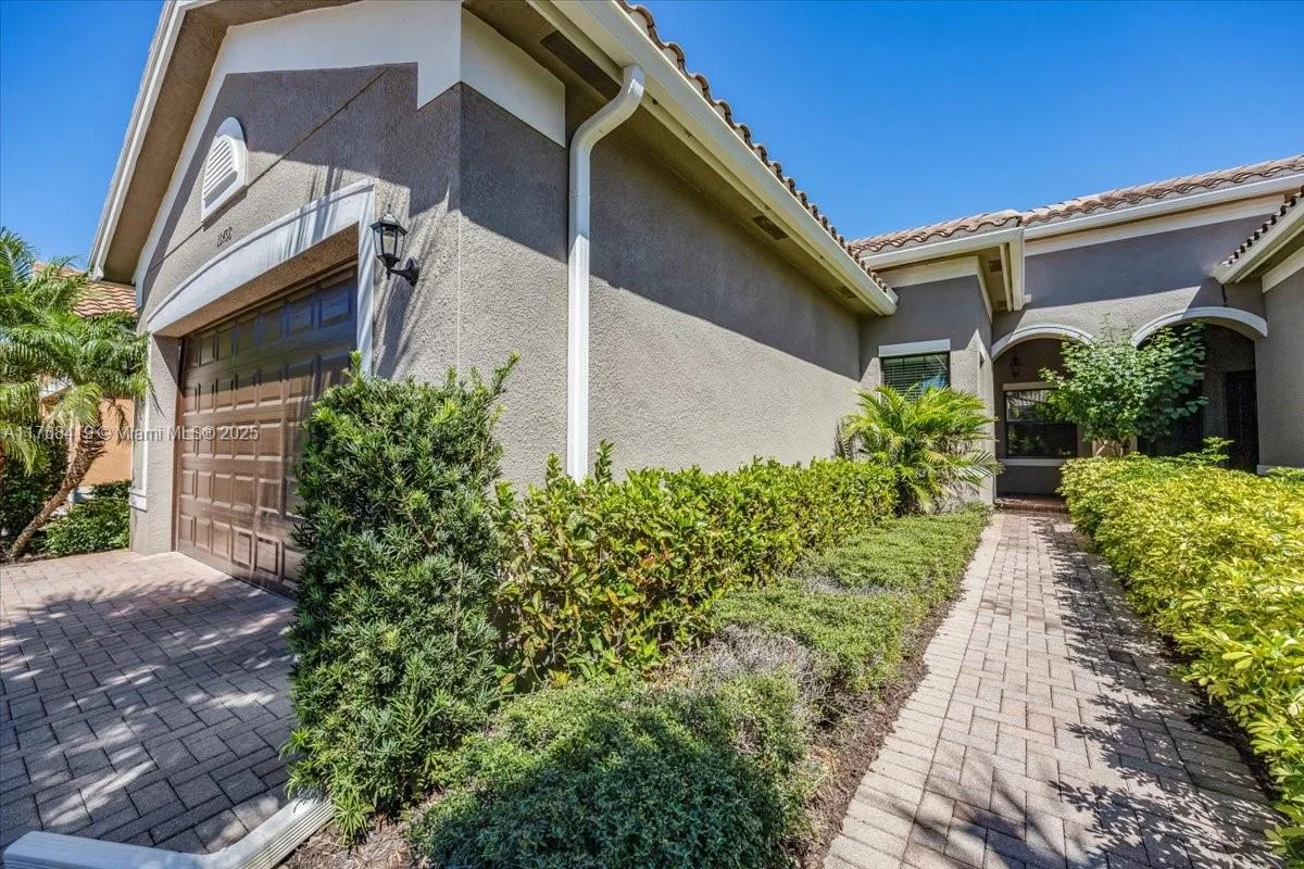 13458 Sumter Lane, Naples, FL 34109 photo 3