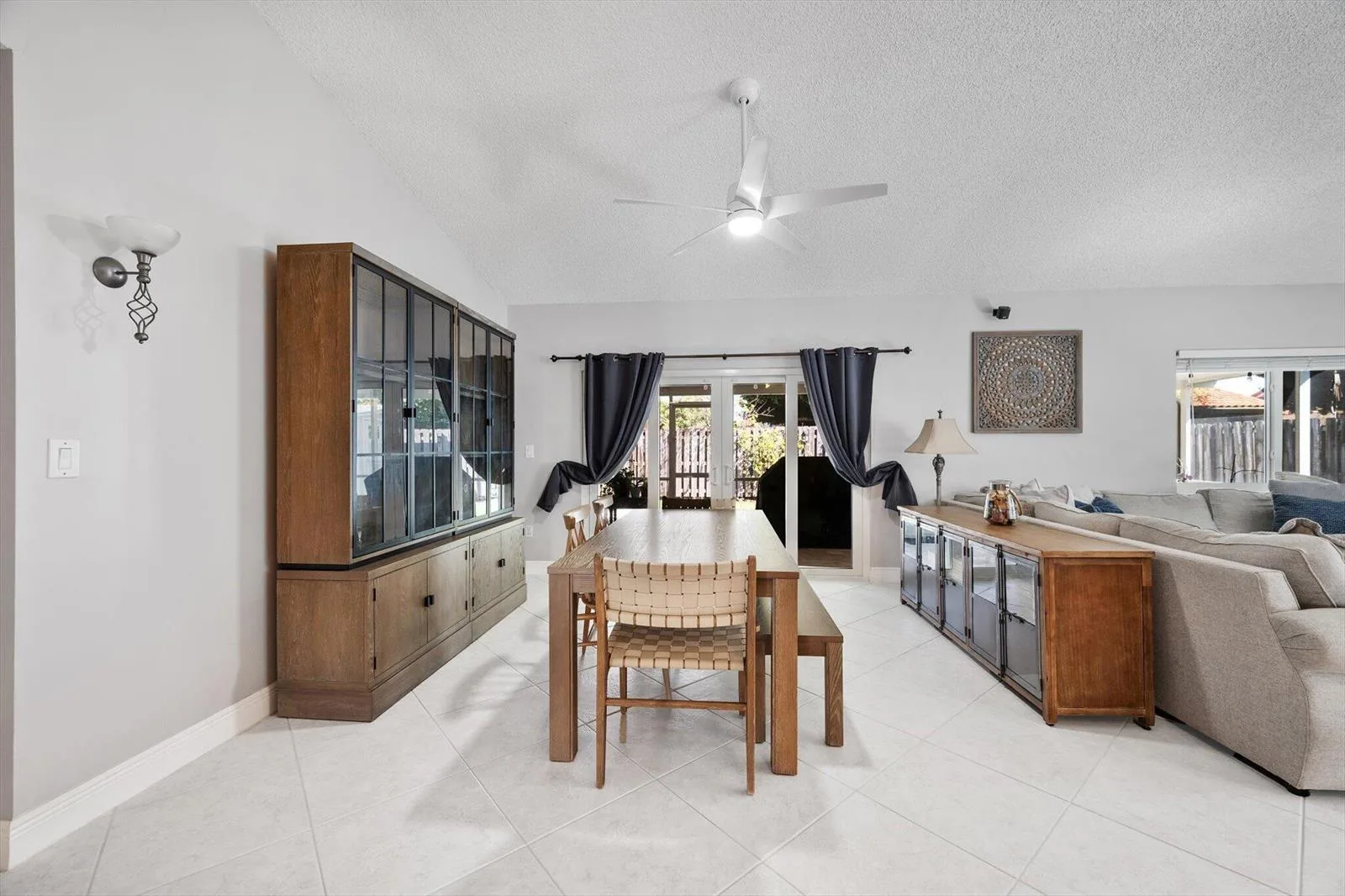 15541 Dover Court, Davie, FL 33331 photo 3