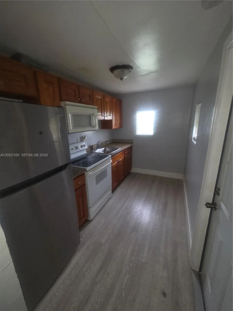 4017 SW 24th St # 4, West Park, FL 33023 photo 5