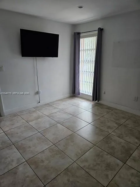 9483 SW 76th St # N8, Miami, FL 33173 photo 2