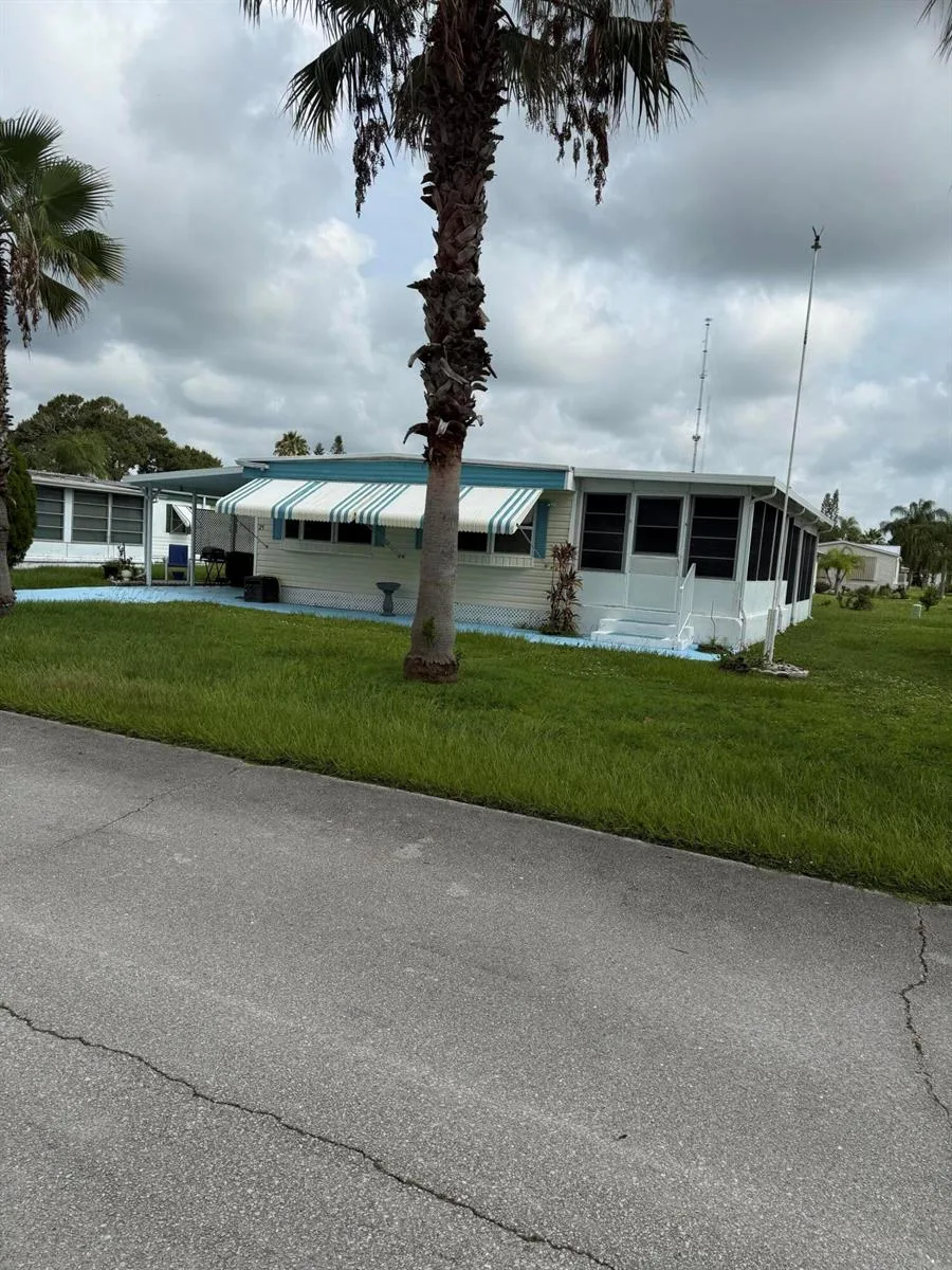 29 Golf Drive, Port St. Lucie, FL 34952