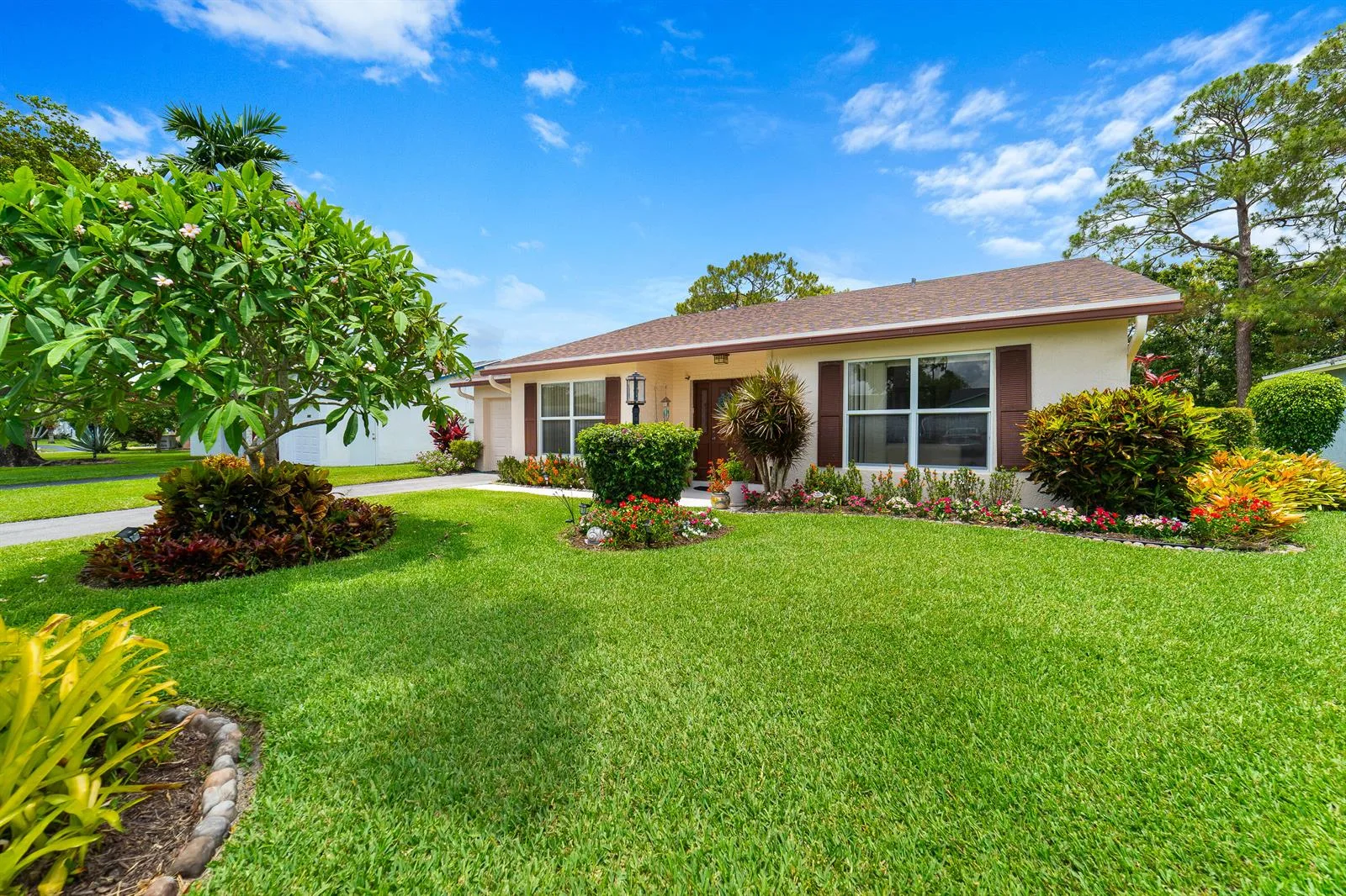 6303 Silver Moon Lane, FL 33463