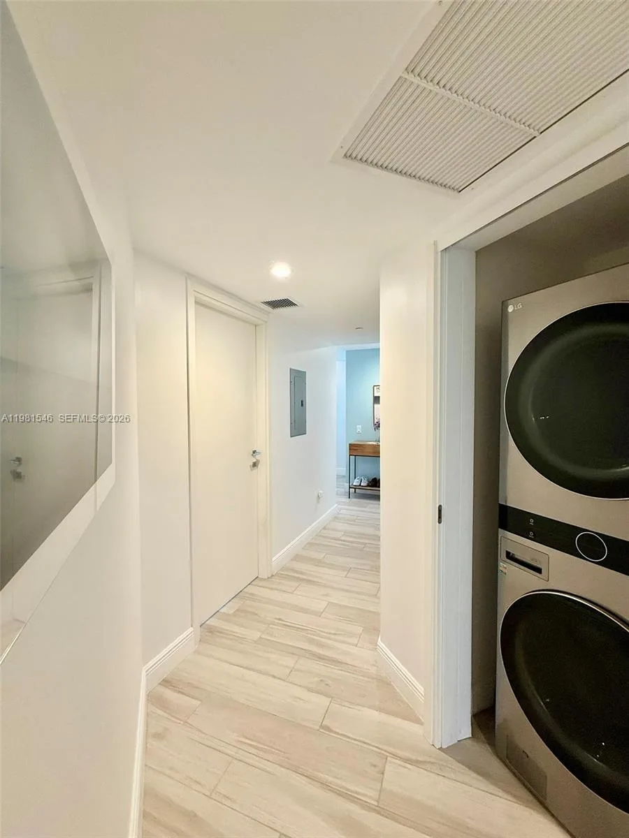 1300 Brickell Bay Dr # 3406, Miami, FL 33131 photo 10