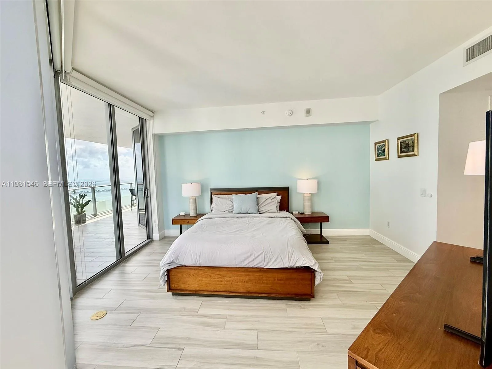 1300 Brickell Bay Dr # 3406, Miami, FL 33131 photo 13