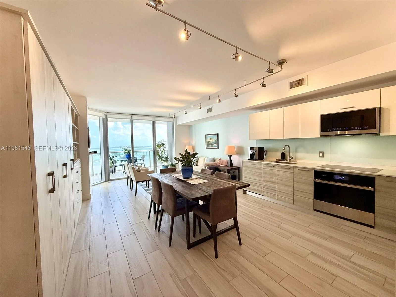 1300 Brickell Bay Dr # 3406, Miami, FL 33131 photo 5
