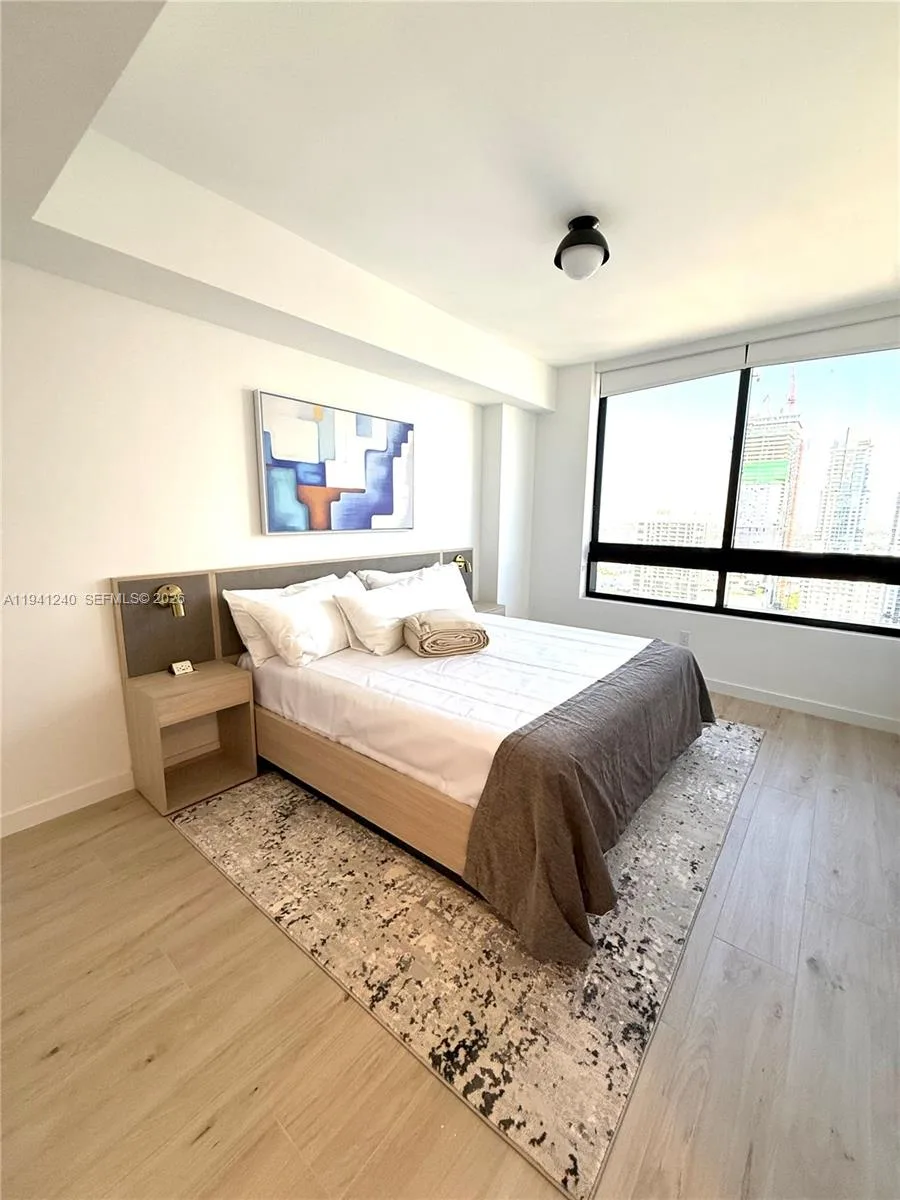 225 N MIAMI AVE # 3505, Miami, FL 33132 photo 11