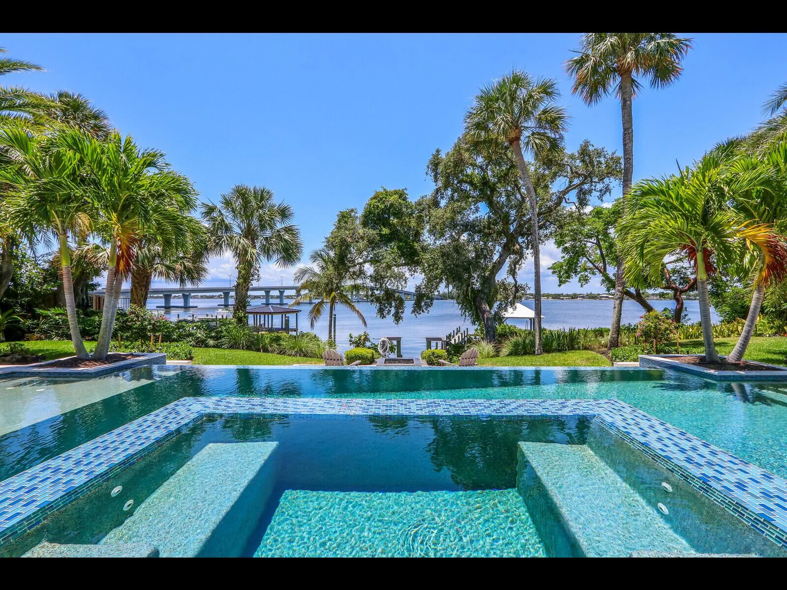 11 N River Road, Sewalls Point, FL 34996