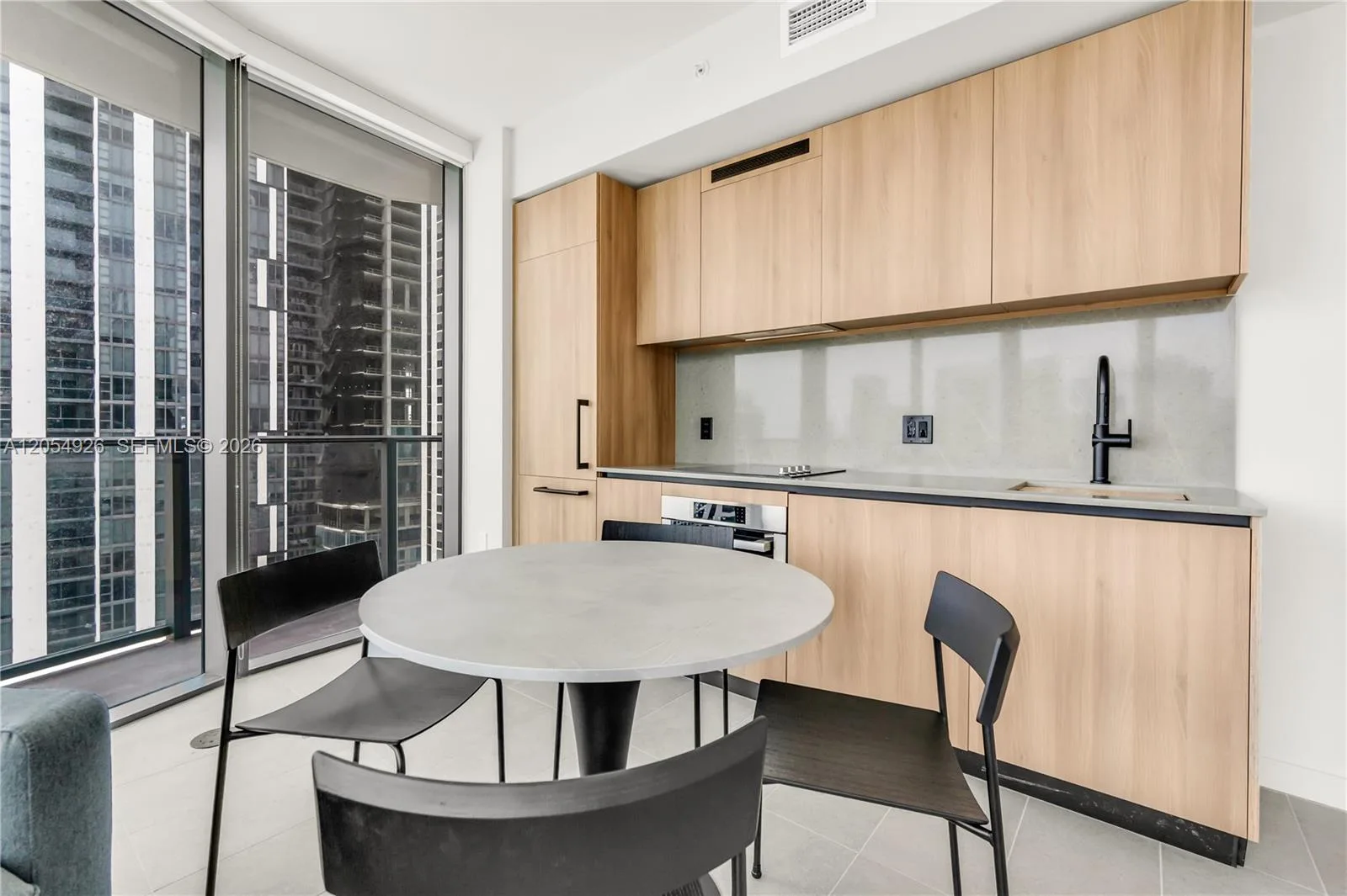 121 NE 5th St # 3405, Miami, FL 33132 photo 8