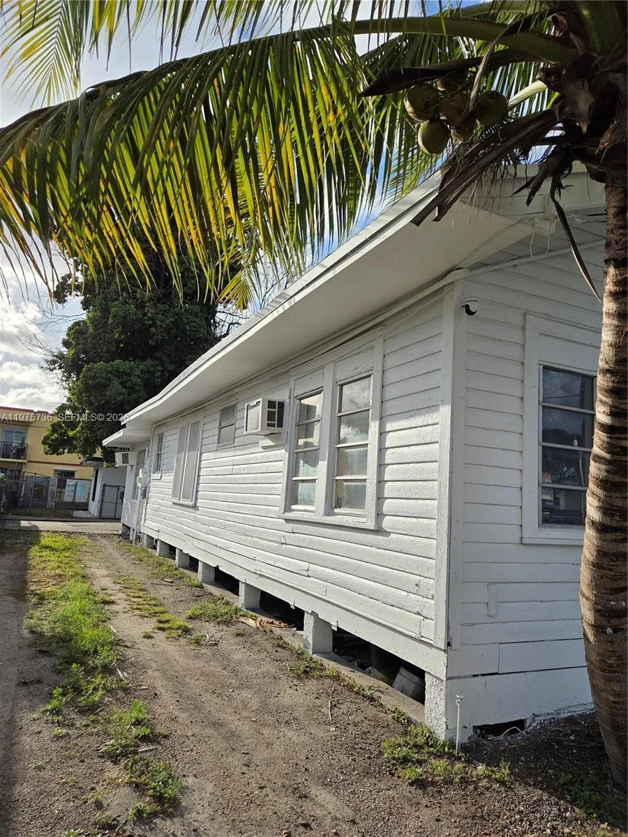 2722 NW 23rd Ave, Miami, FL 33142 photo 3
