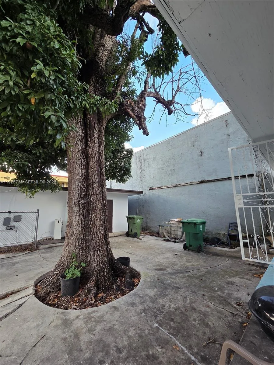 2722 NW 23rd Ave, Miami, FL 33142 photo 6