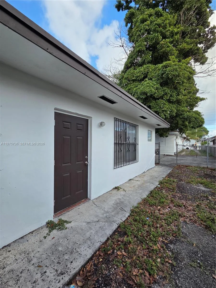 2722 NW 23rd Ave, Miami, FL 33142 photo 7