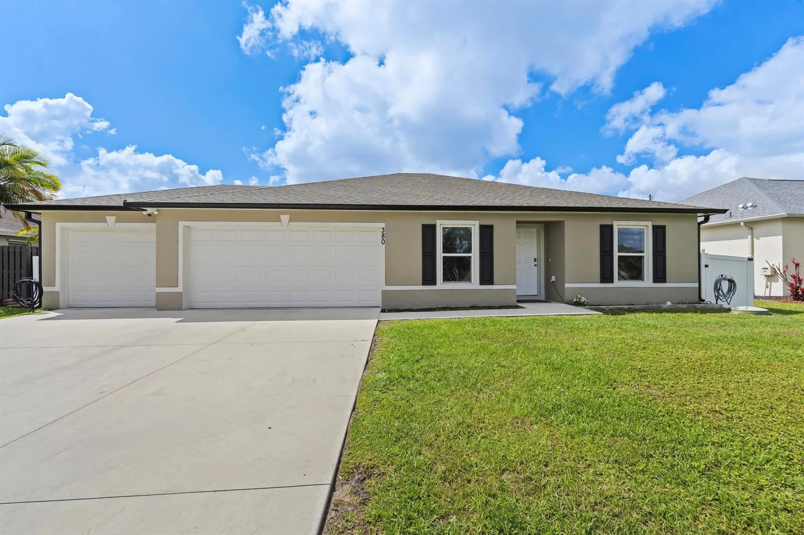 380 SW Donna Terrace, Port St. Lucie, FL 34984