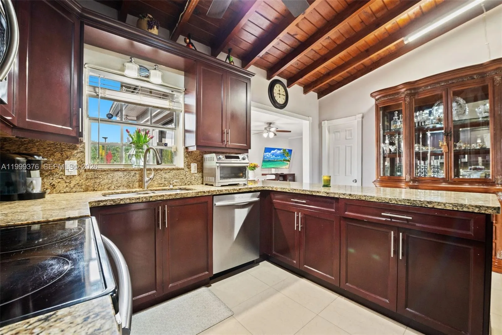 911 SW 51st Ave, Plantation, FL 33317 photo 8