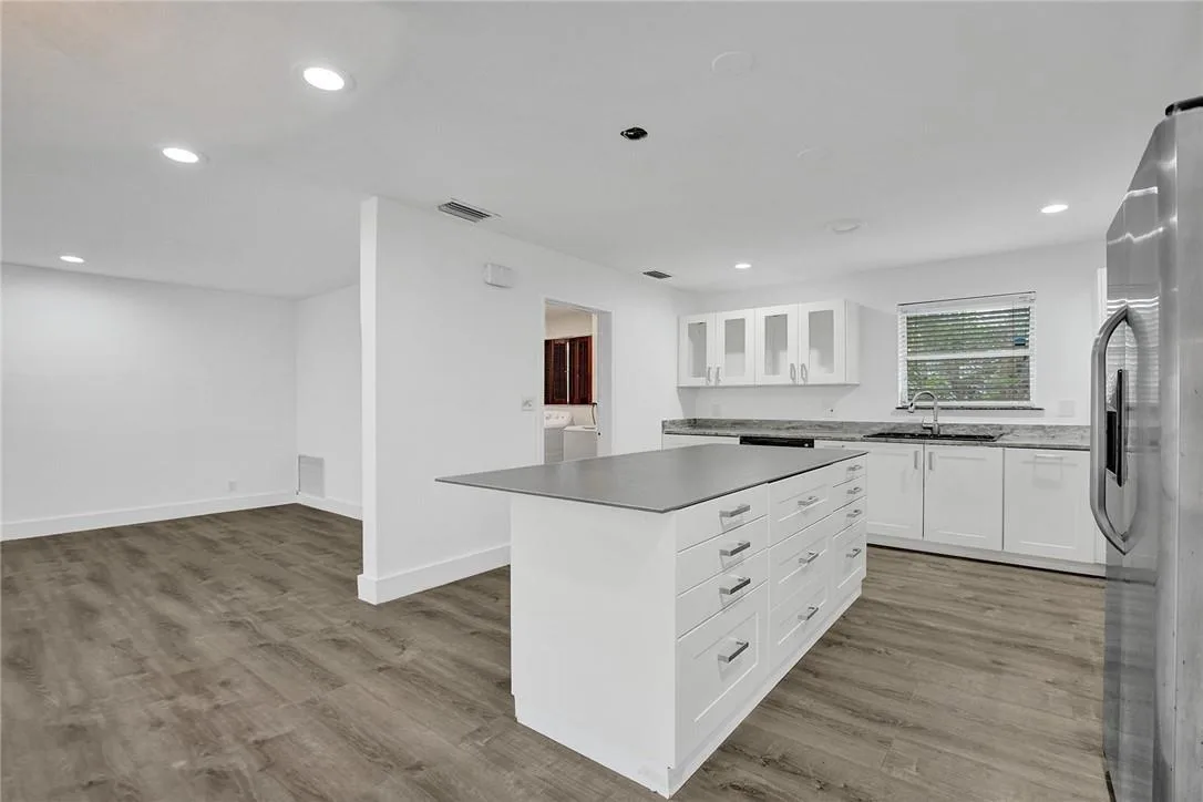 5981 NE 22ND Way, Fort Lauderdale, FL 33308 photo 11