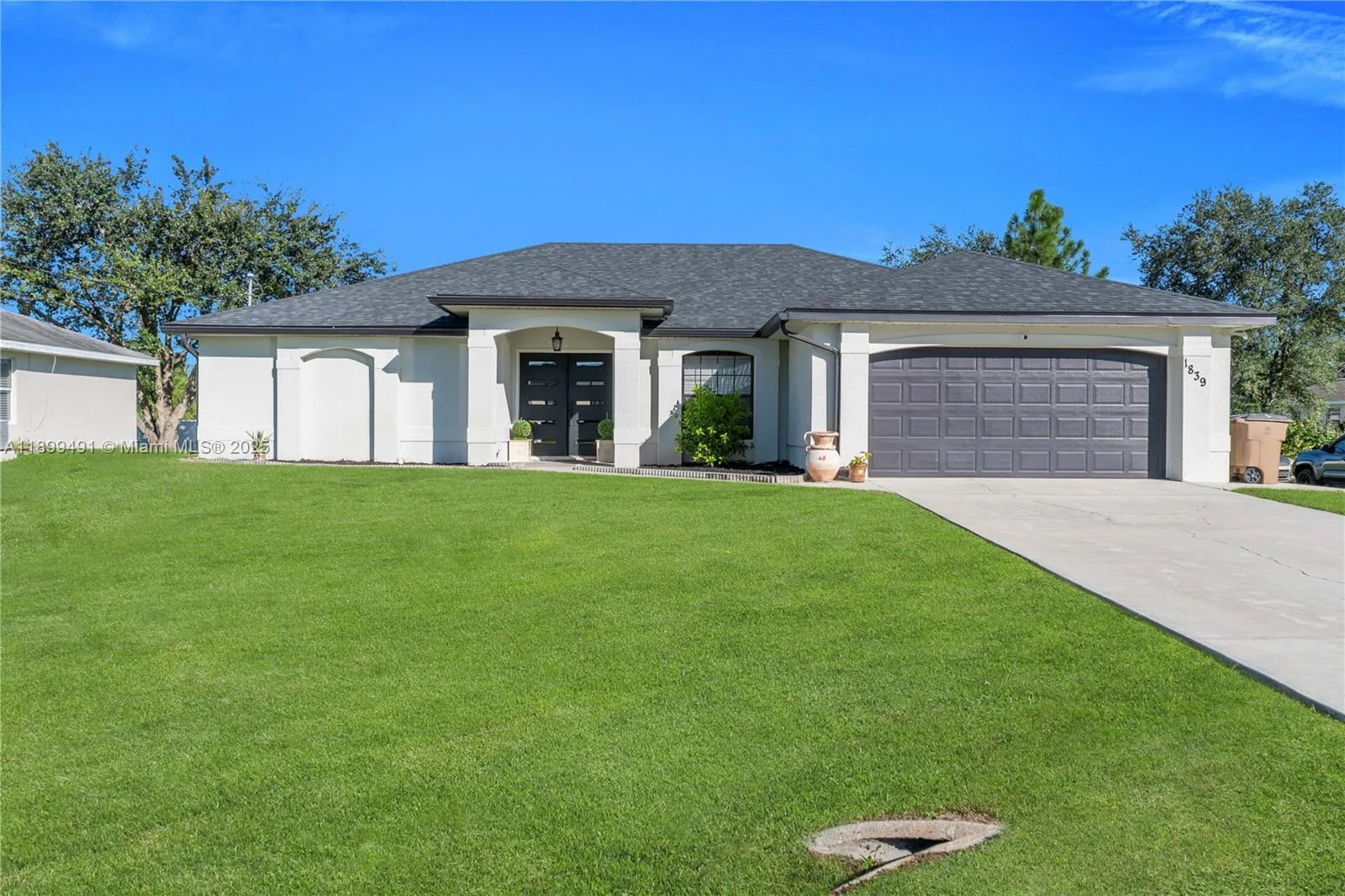 1839 Jovita Ave, Lehigh Acres, FL 33972 photo 2