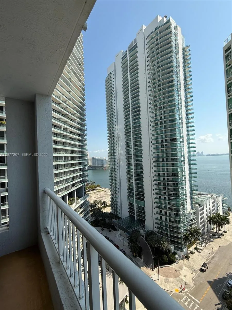 170 SE 14th St # 2202, Miami, FL 33131 photo 5