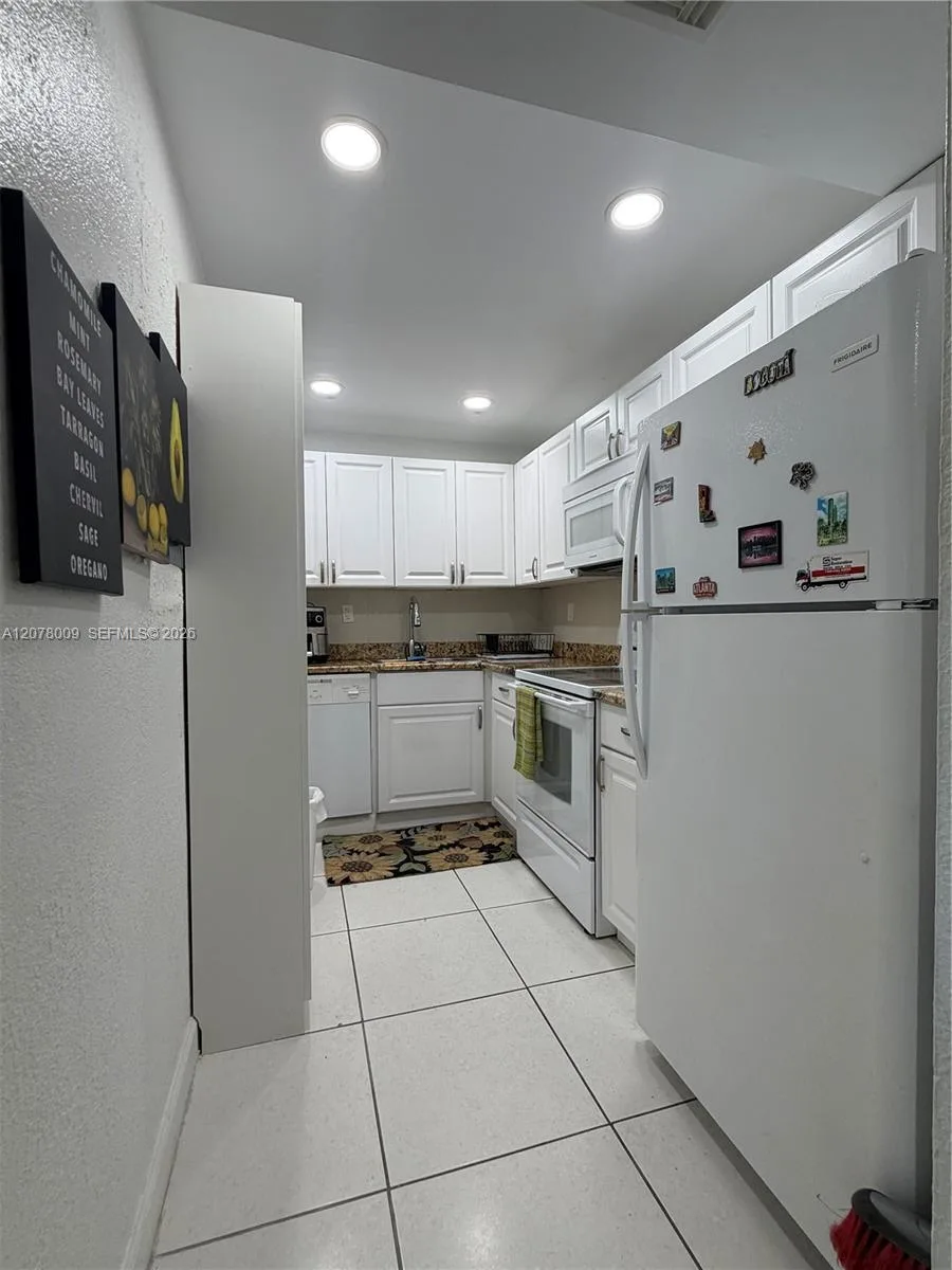 17530 NW 68th Ave # C1005, Hialeah, FL 33015 photo 2