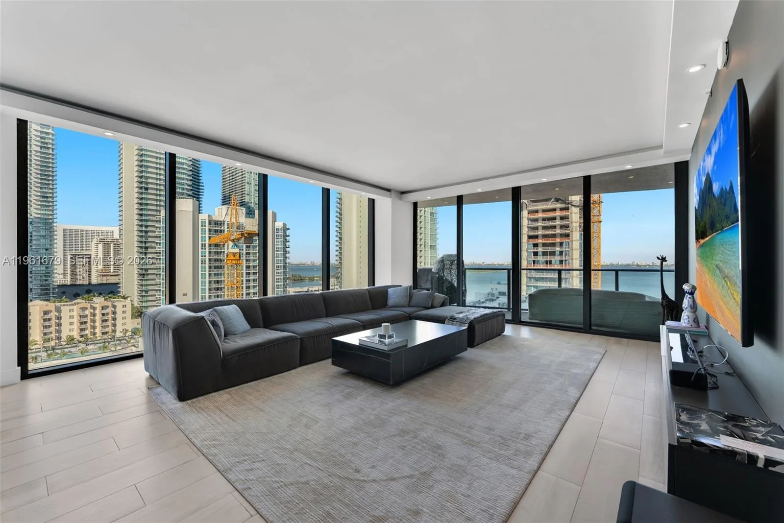 460 NE 28th St # 1601, Miami, FL 33137