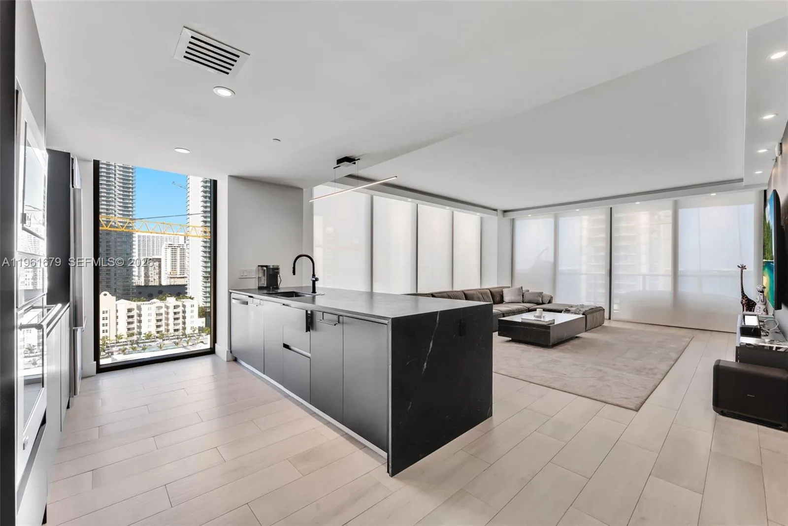 460 NE 28th St # 1601, Miami, FL 33137 photo 10