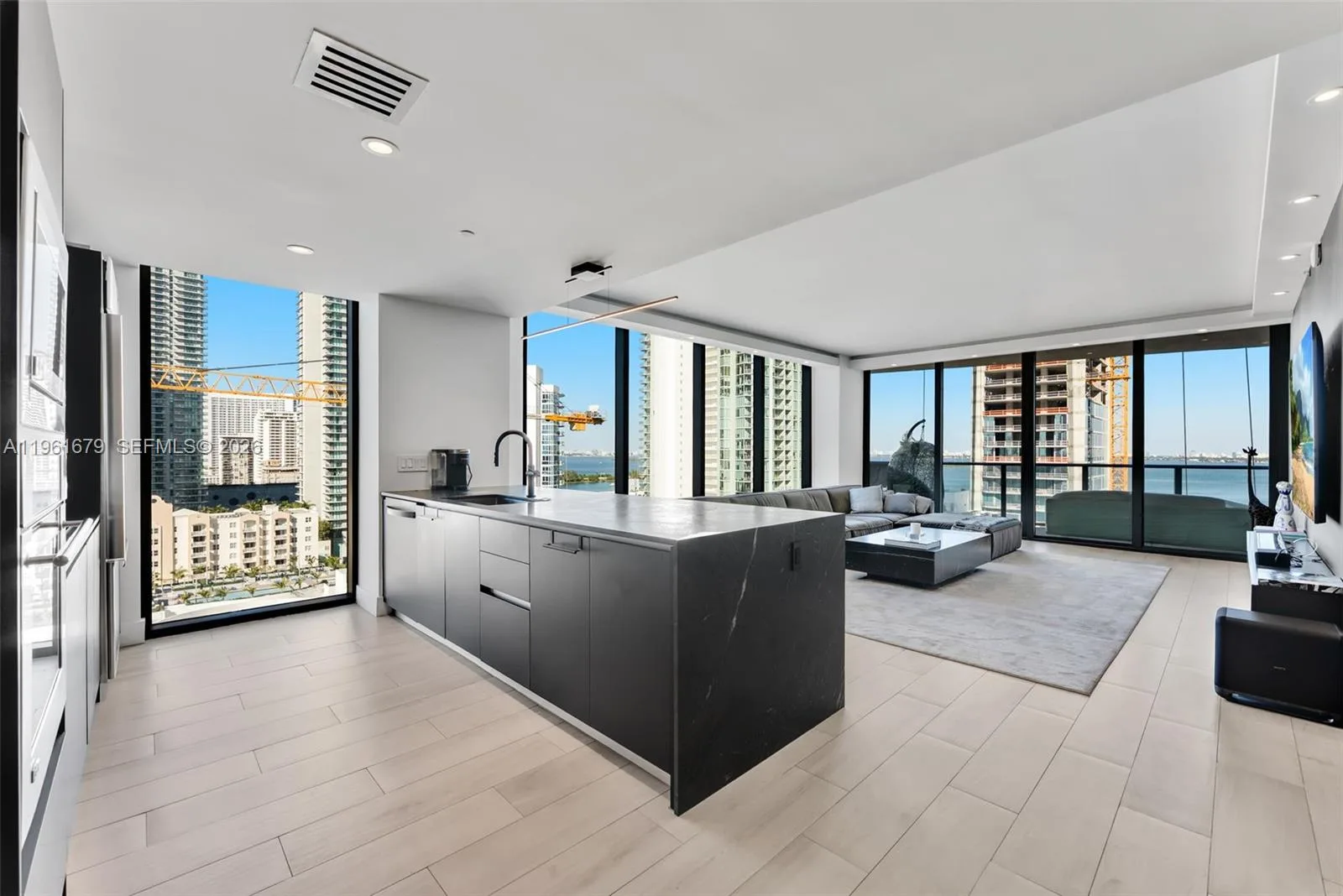 460 NE 28th St # 1601, Miami, FL 33137 photo 6