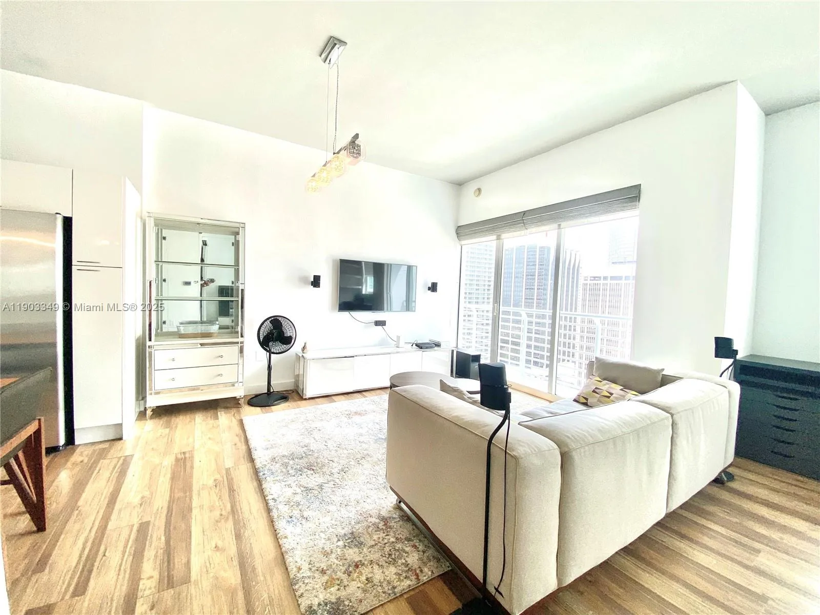 133 NE 2nd Ave # 2904, Miami, FL 33132 photo 2