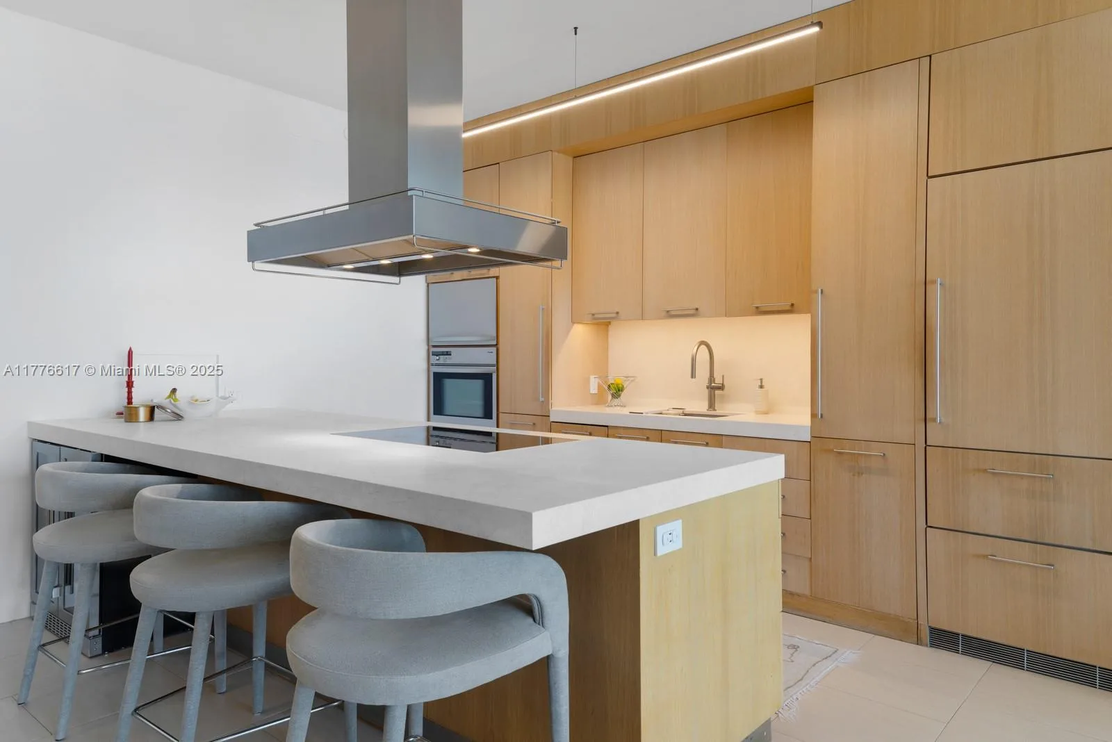10205 Collins Ave # PH3, Bal Harbour, FL 33154 photo 5