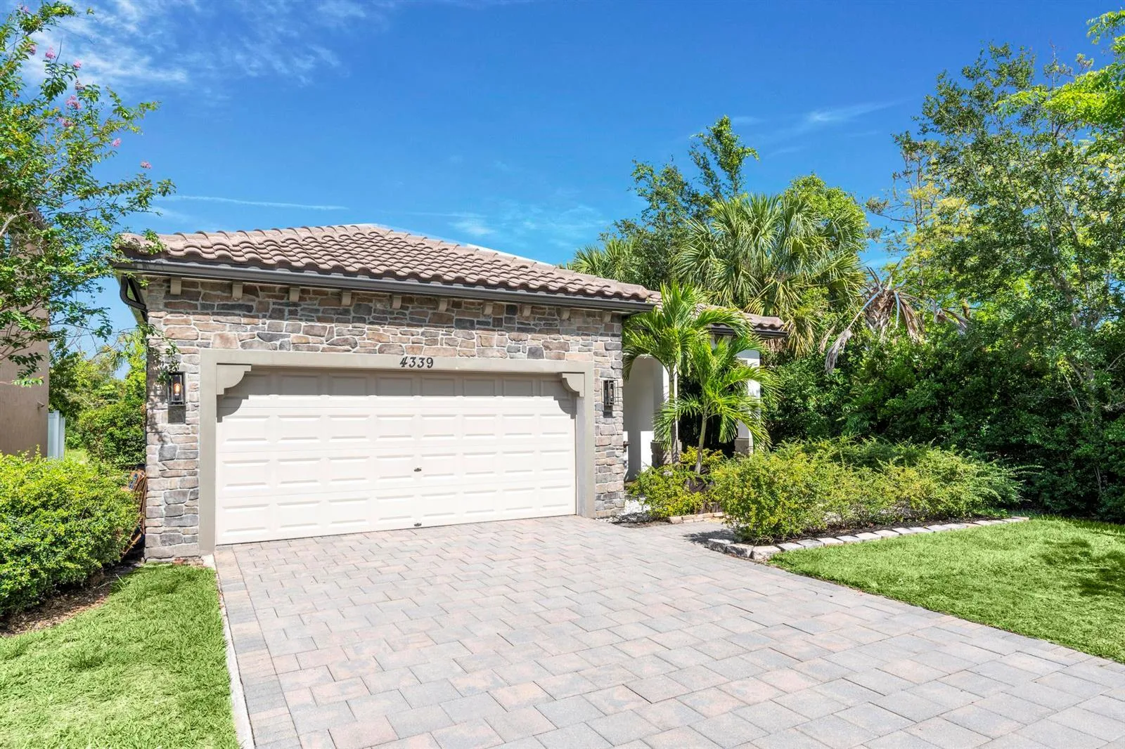 4339 Buena Tara Drive, West Palm Beach, FL 33413 photo 3