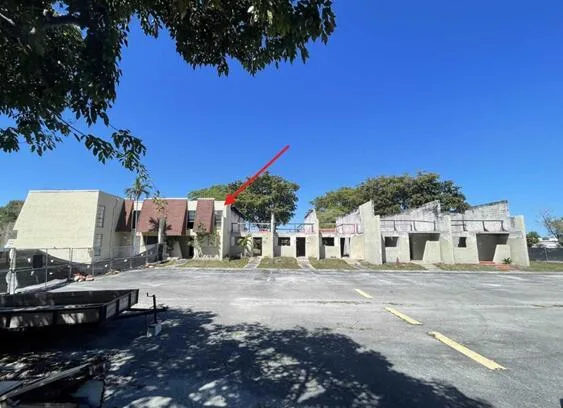 8921 Palm Tree Lane # 8921, Pembroke Pines, FL 33024
