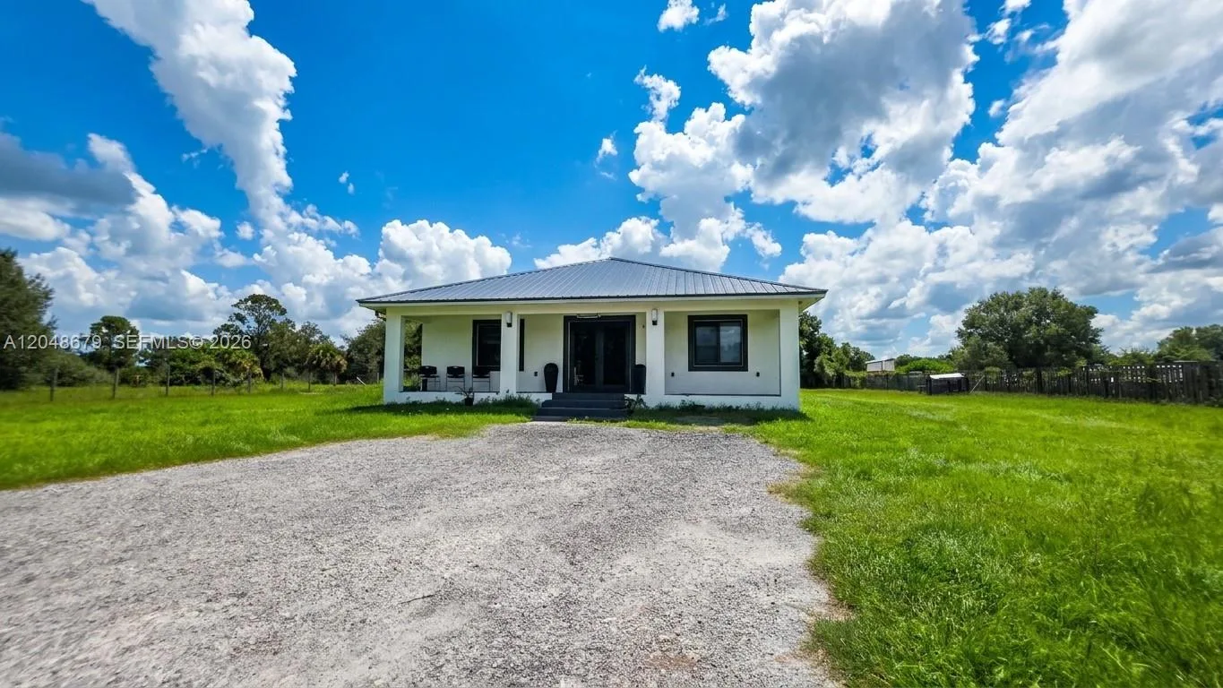525 N Granja ST, Clewiston, FL 33440 photo 10