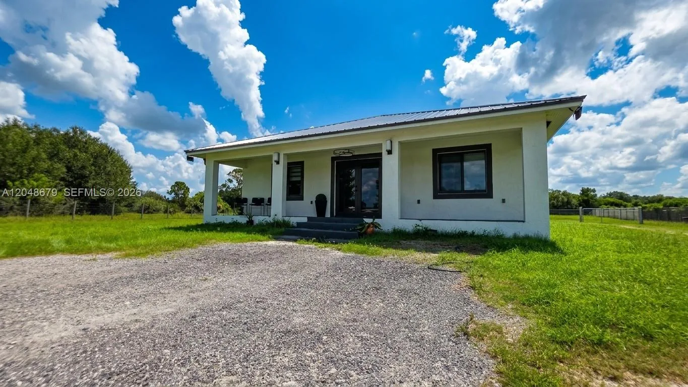525 N Granja ST, Clewiston, FL 33440 photo 5