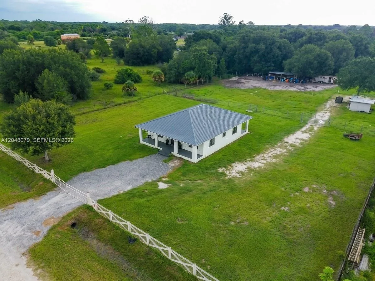 525 N Granja ST, Clewiston, FL 33440 photo 9