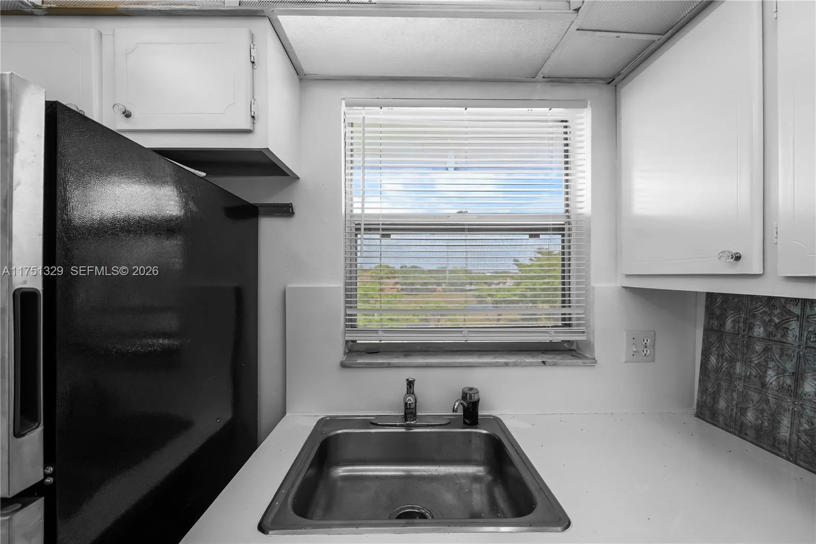 8450 Sunrise Lakes Blvd # 306, Sunrise, FL 33322 photo 10