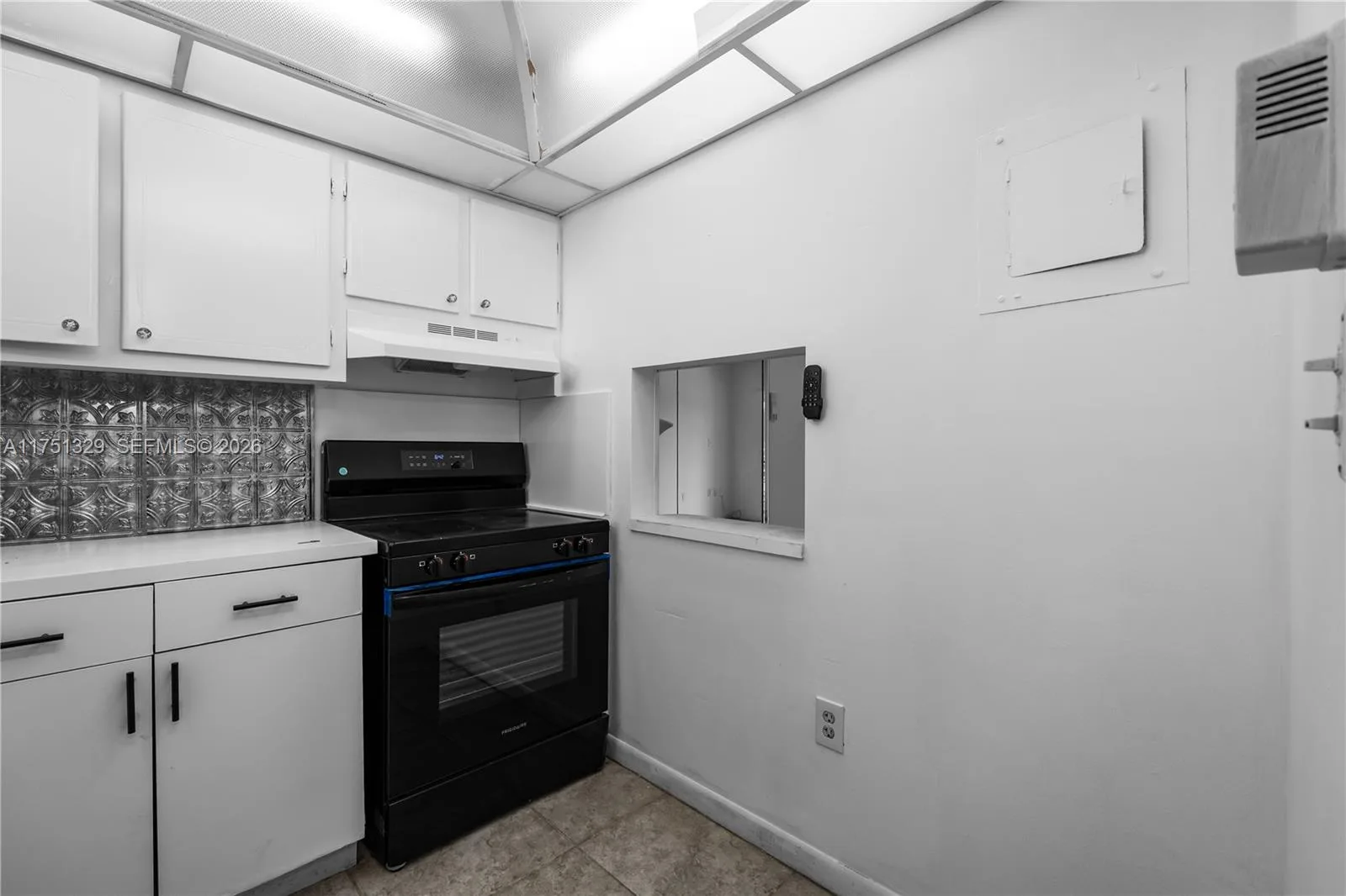 8450 Sunrise Lakes Blvd # 306, Sunrise, FL 33322 photo 9