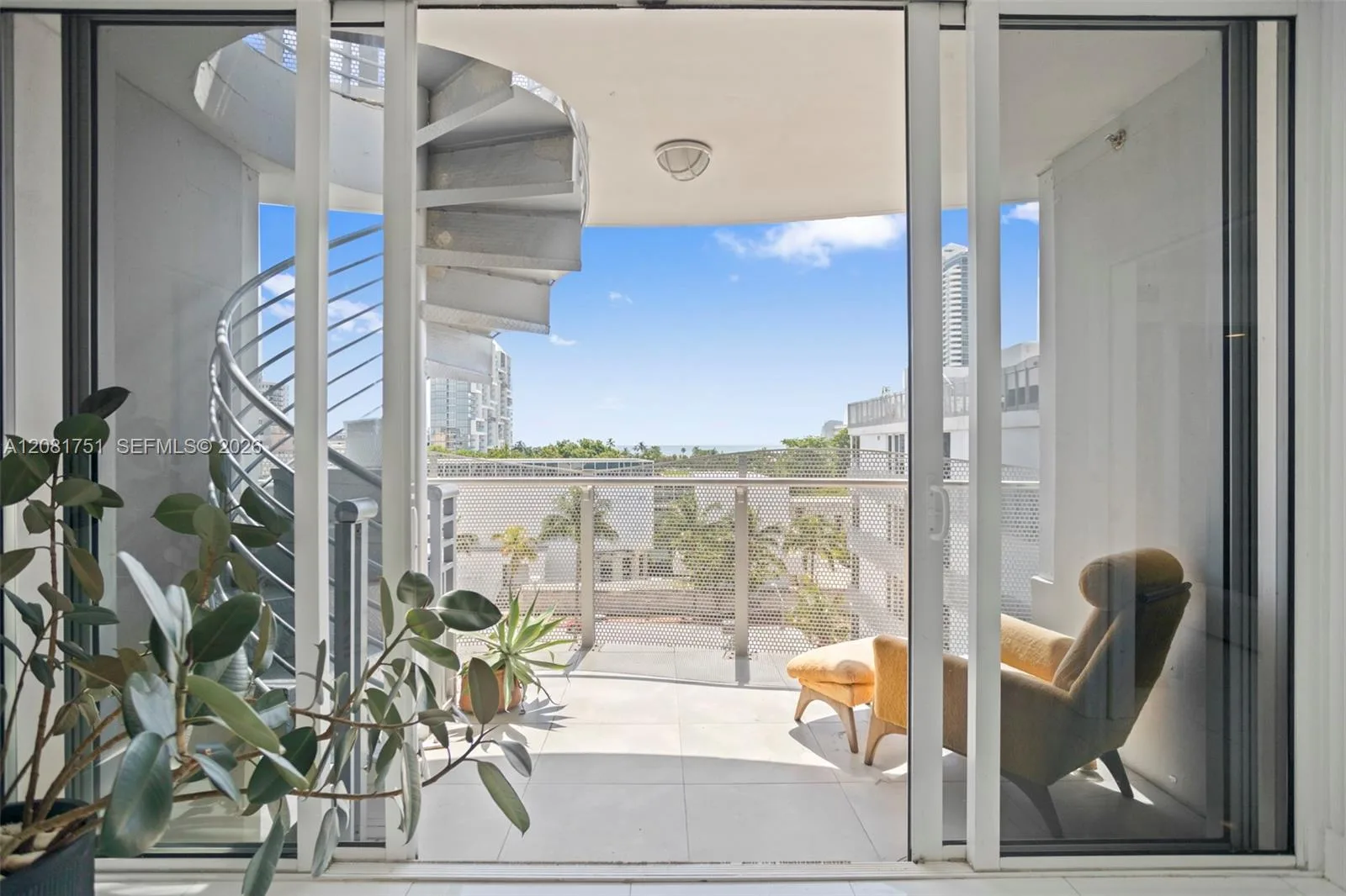 2155 Washington Ct # 601, Miami Beach, FL 33139 photo 4