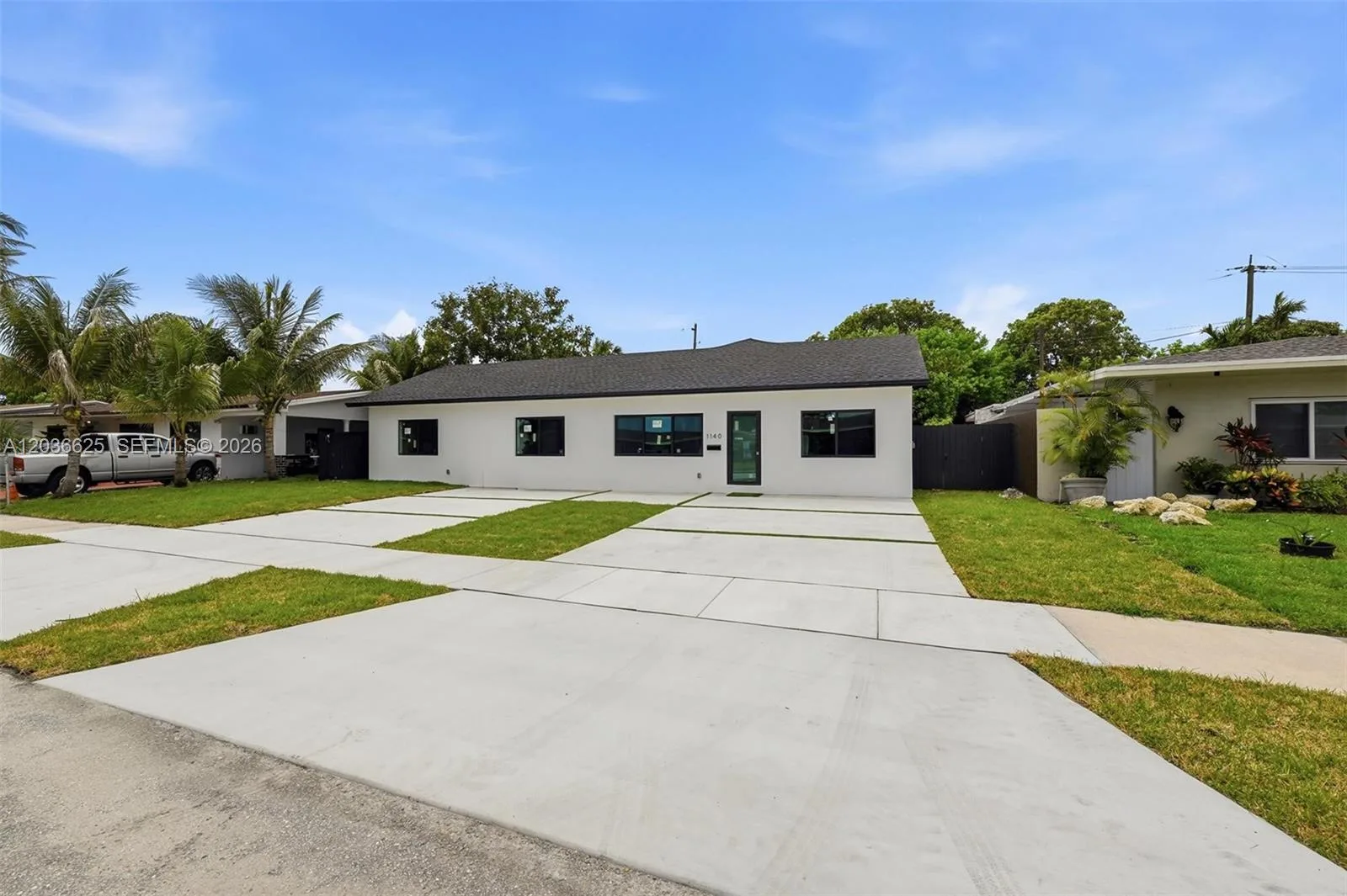 1140 NE 201st Ter, Miami, FL 33179