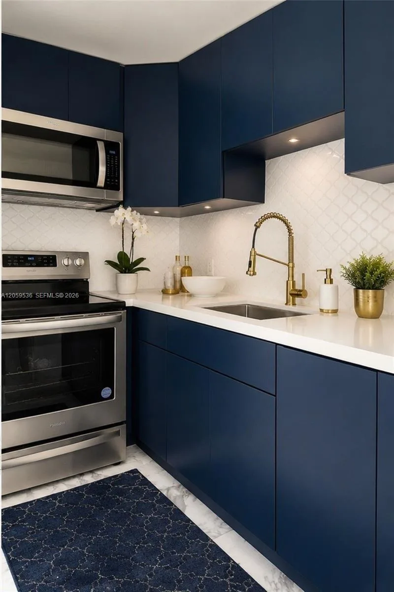 1150 Euclid Ave # 306, Miami Beach, FL 33139 photo 4
