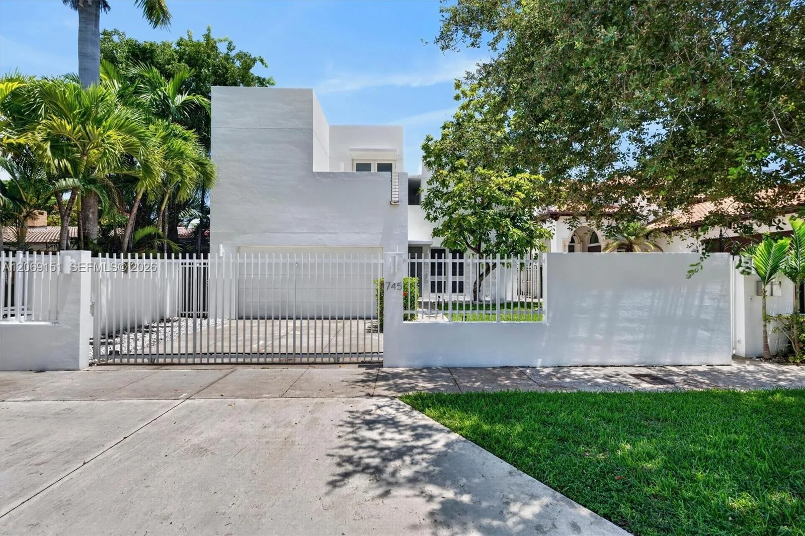 745 SW 22nd Rd, Miami, FL 33129 photo 3