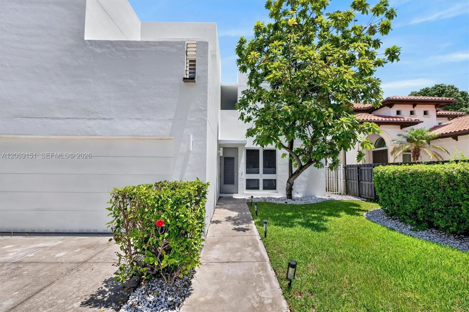 745 SW 22nd Rd, Miami, FL 33129 photo 4