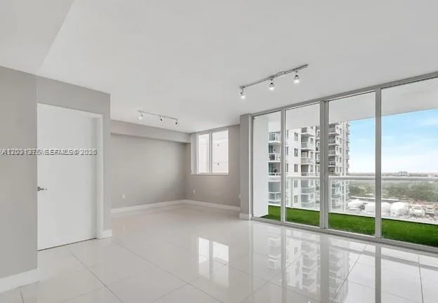 1871 NW S River Dr # 1606, Miami, FL 33125 photo 2