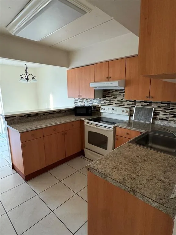 15690 SW 82nd Circle Lane # 9-12, Miami, FL 33193 photo 4