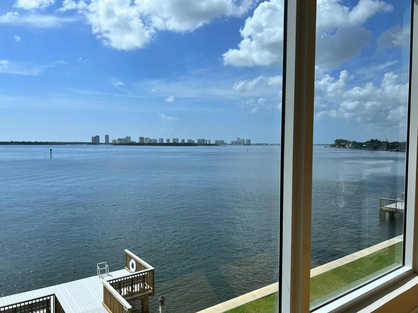 52 Yacht Club Drive # 308, North Palm Beach, FL 33408