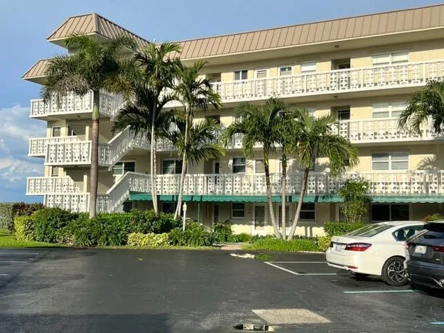 52 Yacht Club Drive # 308, North Palm Beach, FL 33408 photo 4