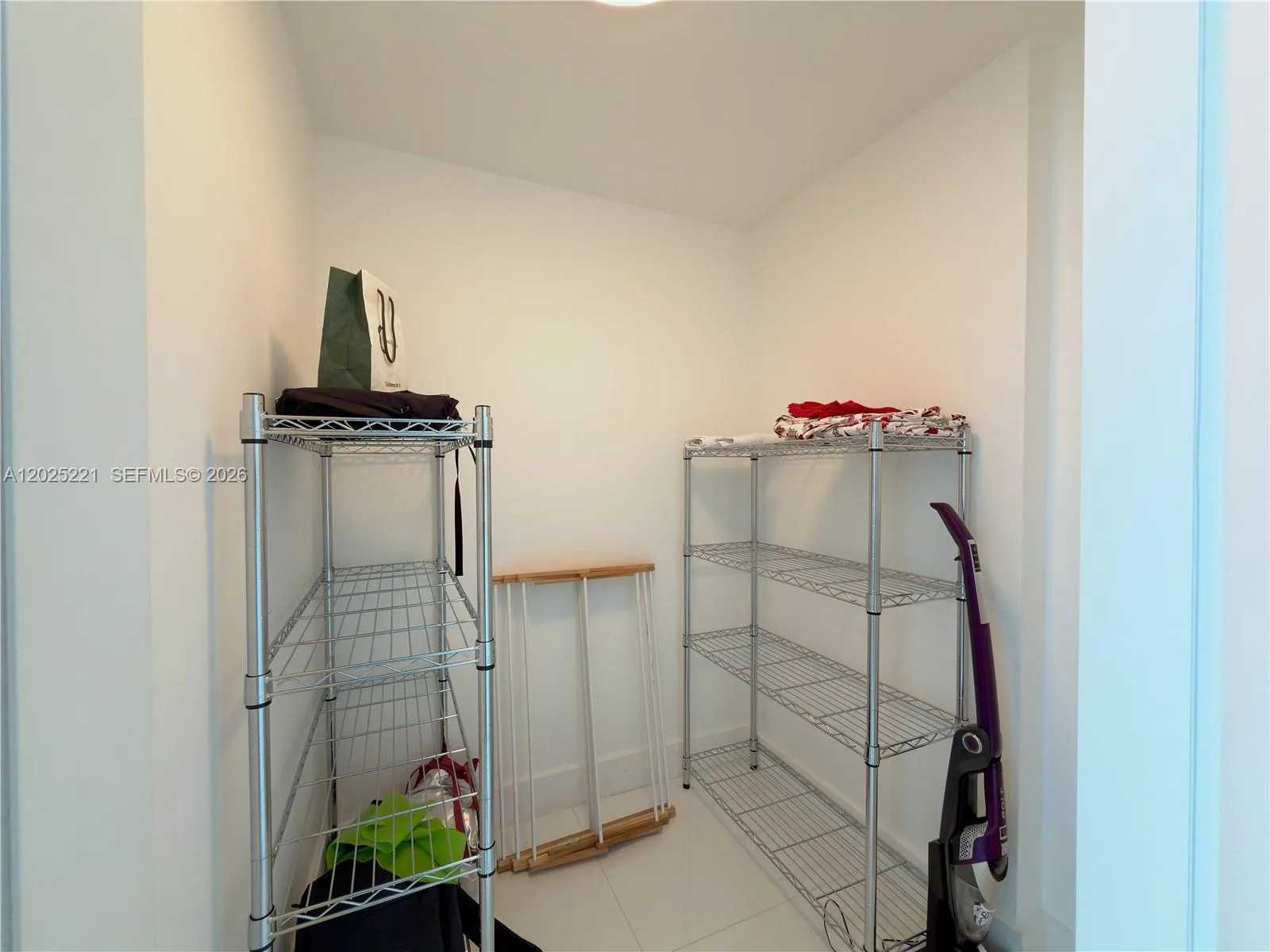 200 Biscayne Boulevard Way # 4104, Miami, FL 33131 photo 10